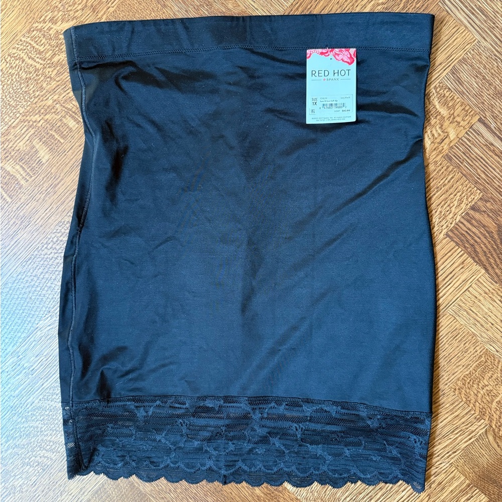 NWT RED HOT SPANX Luxe & Lean Half Slip Black Shapewear Lace Lingerie 1X